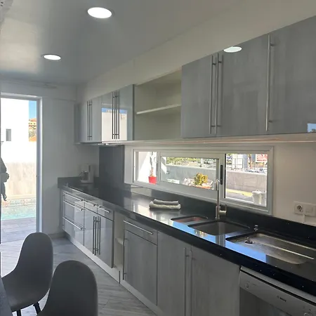 别墅 El Duque Modern With Pool *