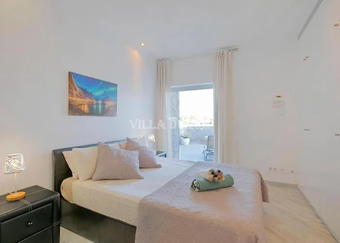 El Duque Modern With Pool ヴィラ