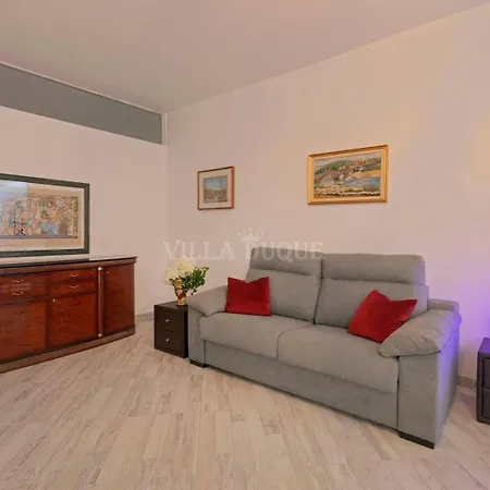 El Duque Modern With Pool *