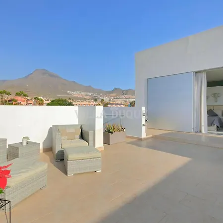 El Duque Modern With Pool *