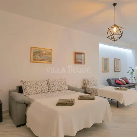 El Duque Modern With Pool *