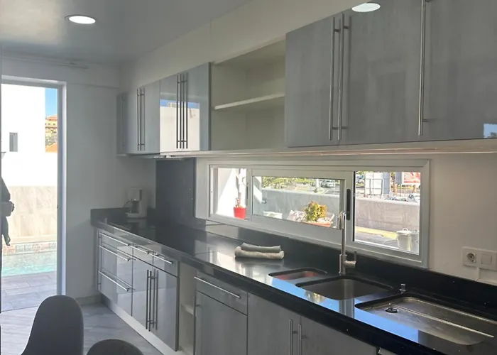 Villa El Duque Modern With Pool *